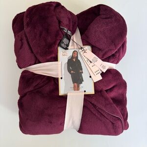 Victoria Secret Plush Short Burgundy Robe NEW M/L